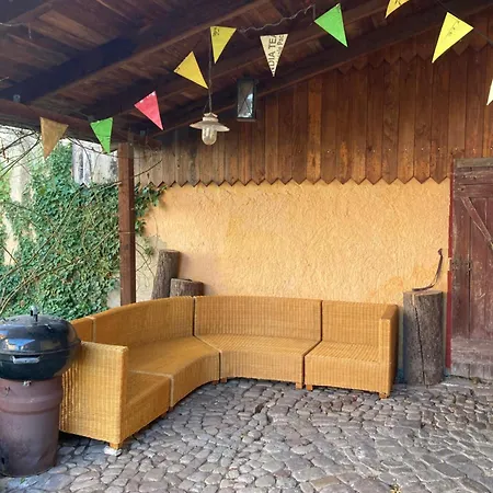 홈스테이 Gemuetliches Gaestezimmer In Charmantem Einfamilienhaus