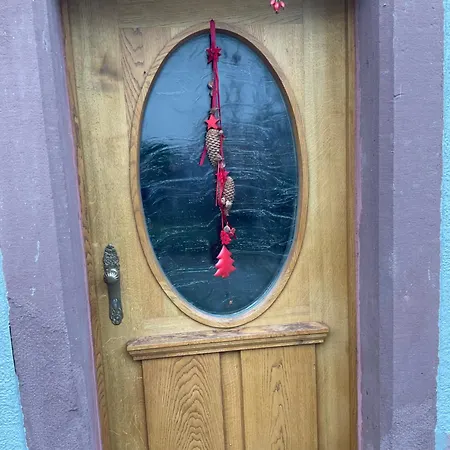 홈스테이 Gemuetliches Gaestezimmer In Charmantem Einfamilienhaus *